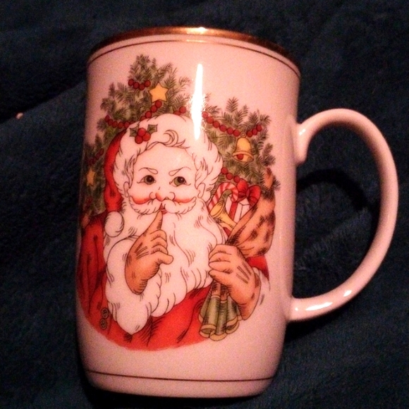 Vintage Santa cup with gold trim - Picture 1 of 2